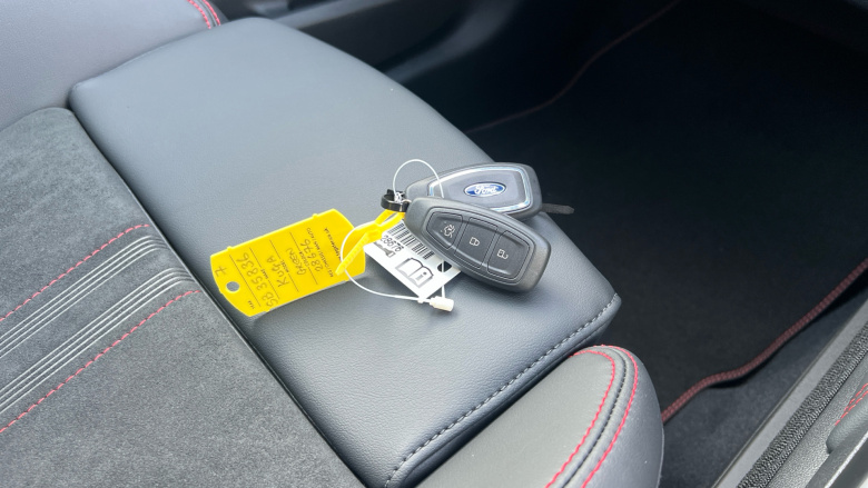 Ford Kuga 2.5 FHEV ST-Line 5dr CVT Hybrid Estate